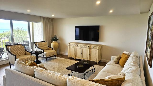 4001 N Ocean Blvd 702, Boca Raton, FL 33431