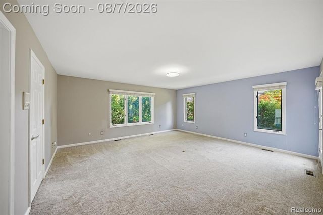 53134 Alyssa Court, Utica, MI 48315