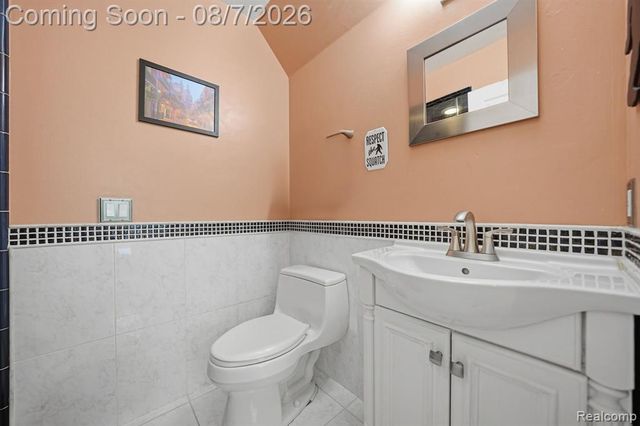 53134 Alyssa Court, Utica, MI 48315