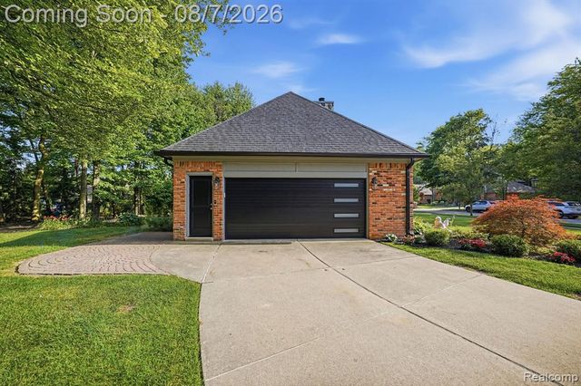 53134 Alyssa Court, Utica, MI 48315