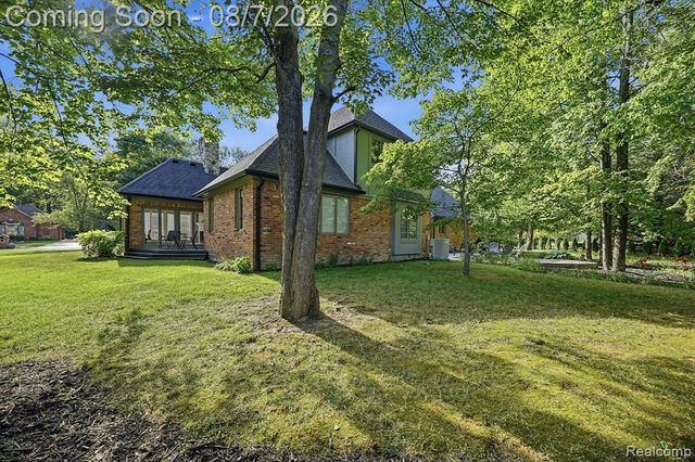 53134 Alyssa Court, Utica, MI 48315