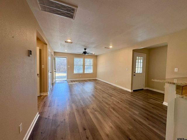 348 Caroline Ln, Bullard, TX 75757