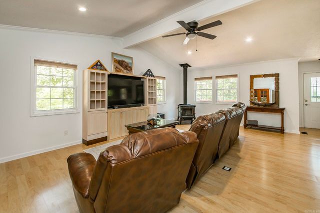 842 Dave Creek Parkway, Fairfield Bay, AR 72088