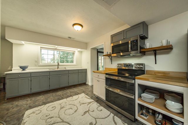 842 Dave Creek Parkway, Fairfield Bay, AR 72088