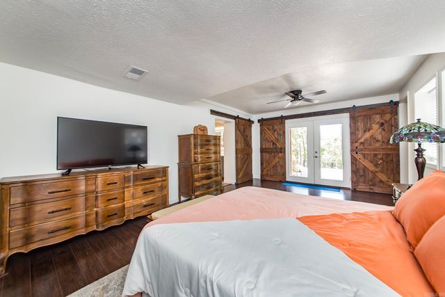 842 Dave Creek Parkway, Fairfield Bay, AR 72088