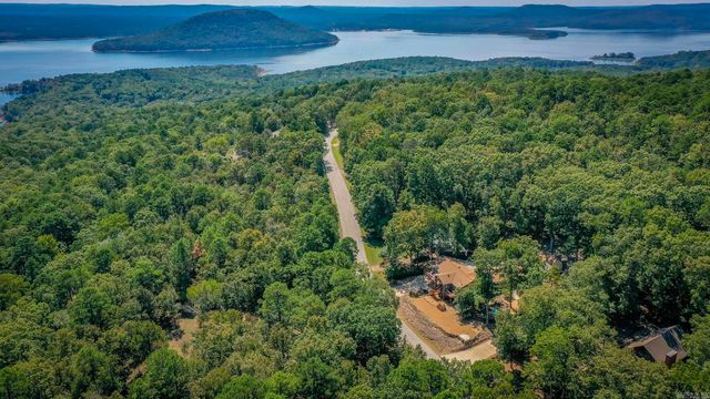 842 Dave Creek Parkway, Fairfield Bay, AR 72088