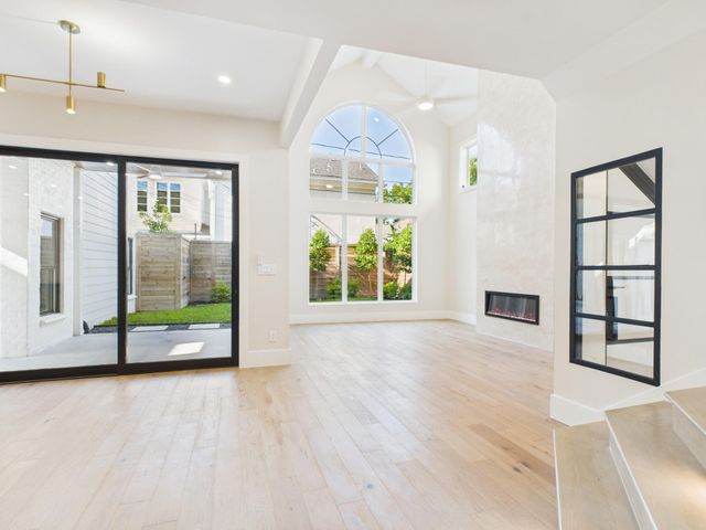 2808 Quenby Avenue, West University Place, TX 77005