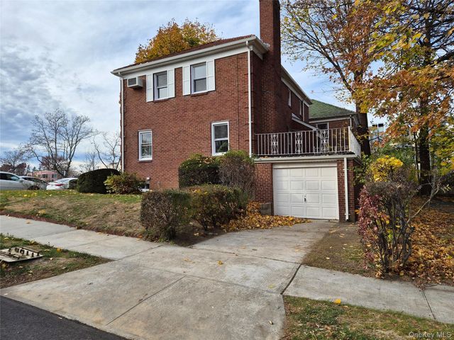 8019 UTOPIA Parkway, Jamaica Estates, NY 11432