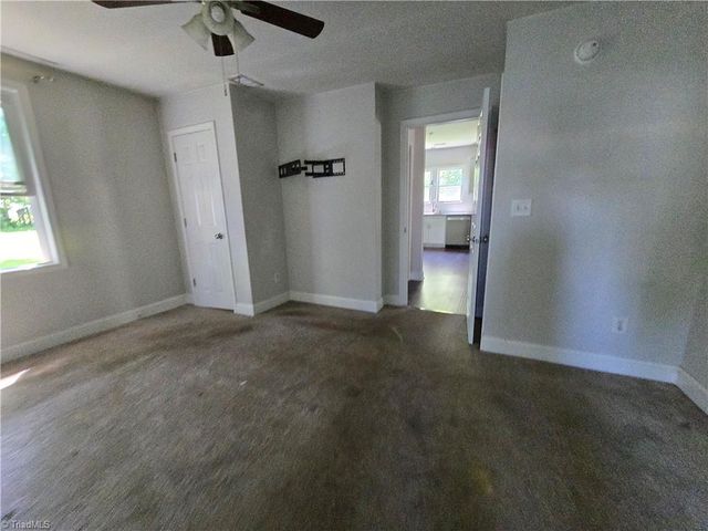 106 S Fieldcrest Road, Eden, NC 27288