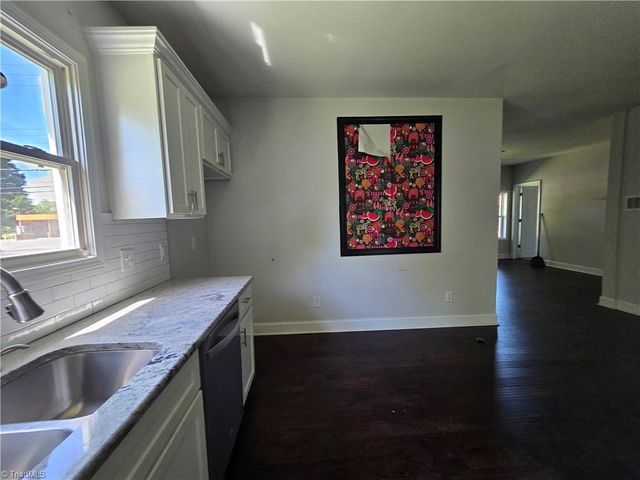 106 S Fieldcrest Road, Eden, NC 27288