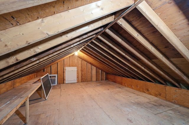 17 Drinkwater Rd, Hampton Falls, NH 03844
