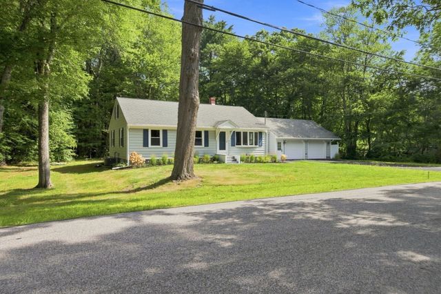 17 Drinkwater Rd, Hampton Falls, NH 03844