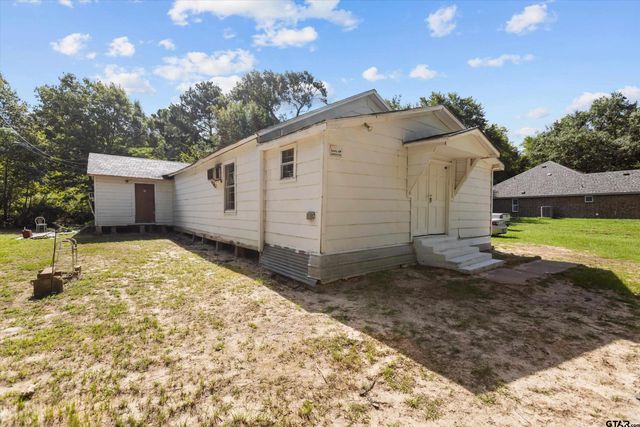 1140 N Hamlett Street, Athens, TX 75751