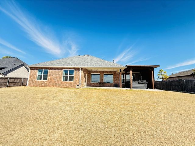 5005 Chauncey Lane, Shawnee, OK 74804