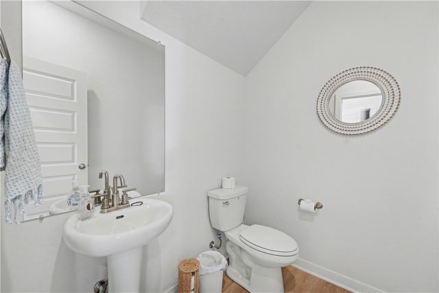 4885 W Triangle Street, Fayetteville, AR 72704