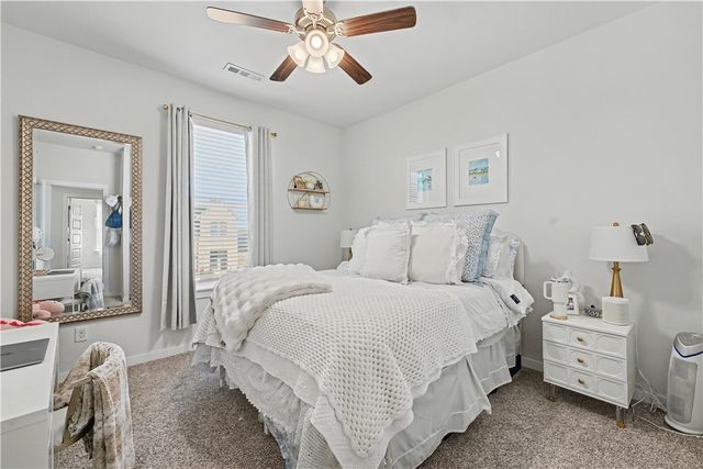 4885 W Triangle Street, Fayetteville, AR 72704