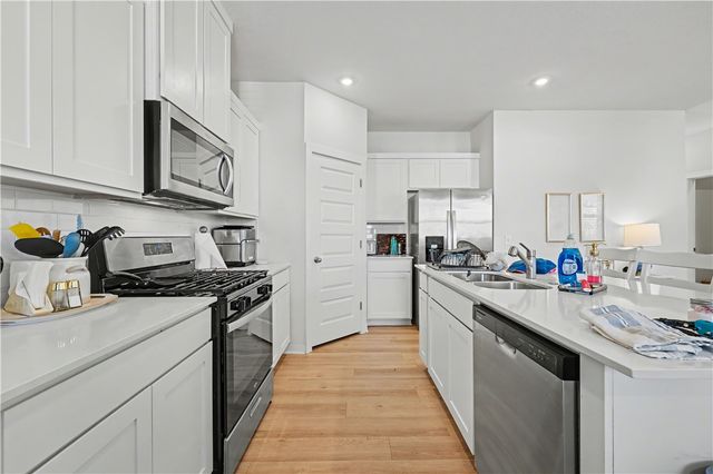 4885 W Triangle Street, Fayetteville, AR 72704