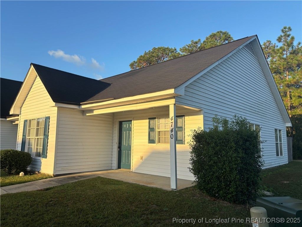 4740 Banks Court, Hope Mills, NC 28348