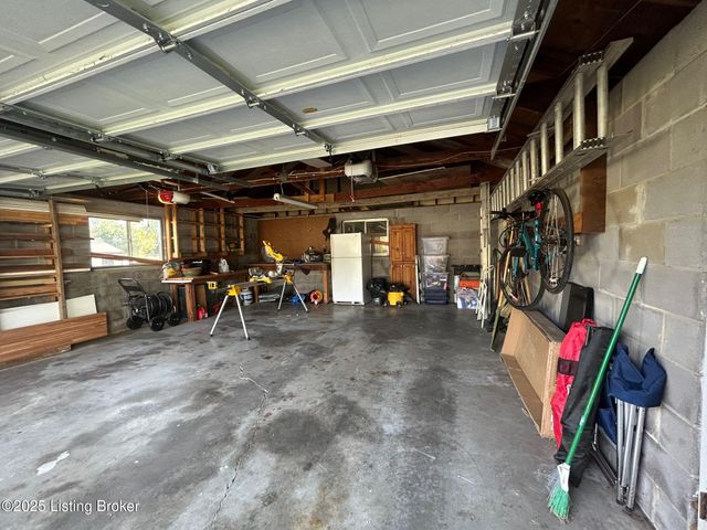 4012 Crawford Ave, Louisville, KY 40218