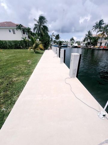 2821 NE 32nd Street, Lighthouse Point, FL 33064