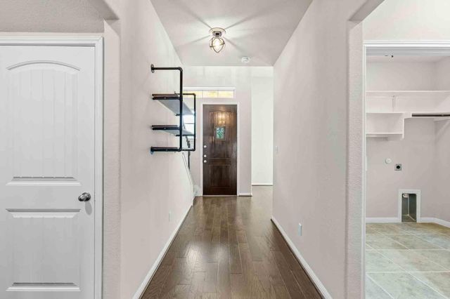 268 Brockston DR, Buda, TX 78610