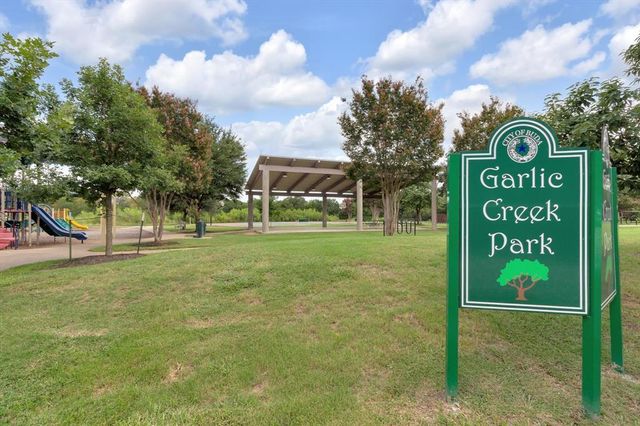 268 Brockston DR, Buda, TX 78610