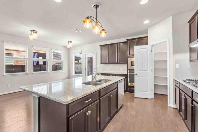 268 Brockston DR, Buda, TX 78610