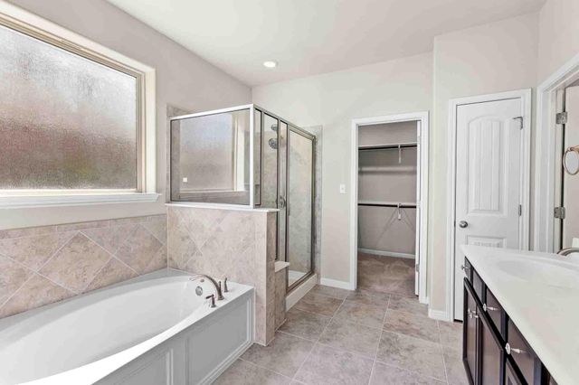 268 Brockston DR, Buda, TX 78610