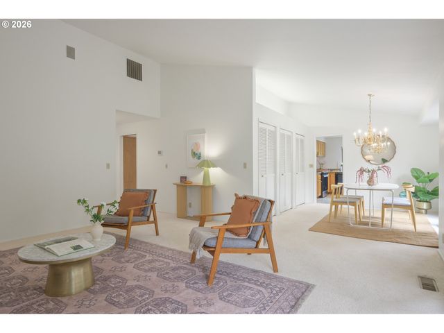 1814 HAPPY Ln, Eugene, OR 97401
