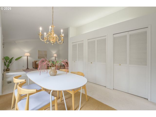 1814 HAPPY Ln, Eugene, OR 97401