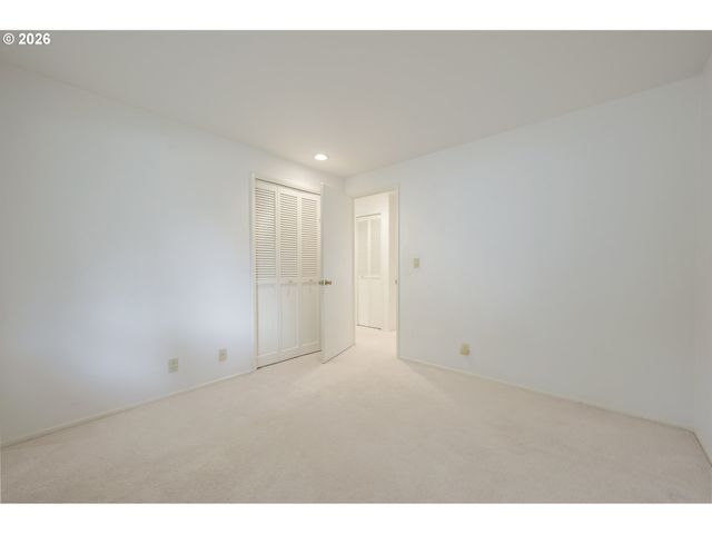 1814 HAPPY Ln, Eugene, OR 97401