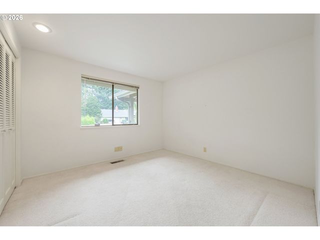 1814 HAPPY Ln, Eugene, OR 97401