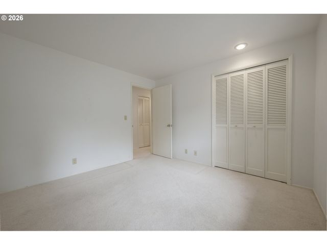 1814 HAPPY Ln, Eugene, OR 97401