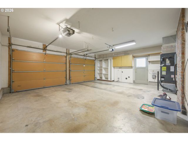 1814 HAPPY Ln, Eugene, OR 97401