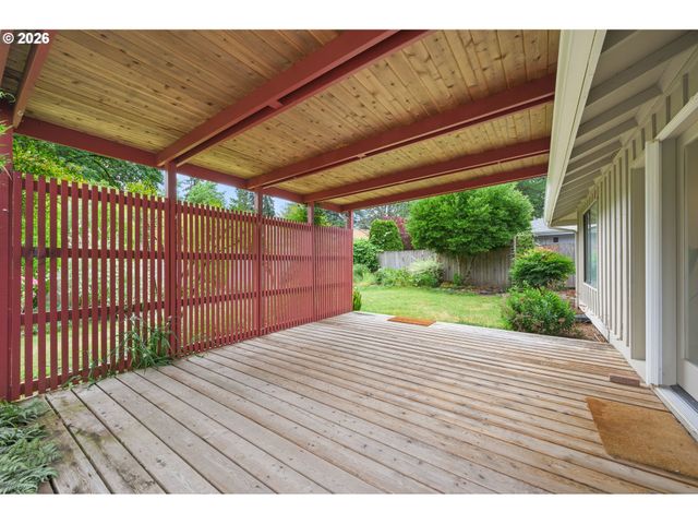 1814 HAPPY Ln, Eugene, OR 97401