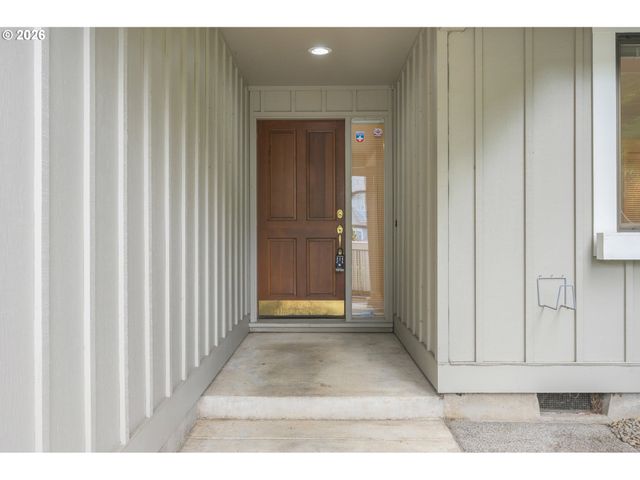 1814 HAPPY Ln, Eugene, OR 97401