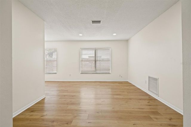 13922 BRIARDALE LANE, Tampa, FL 33618