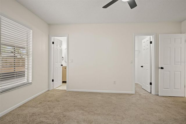 13922 BRIARDALE LANE, Tampa, FL 33618