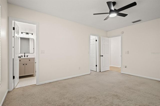 13922 BRIARDALE LANE, Tampa, FL 33618