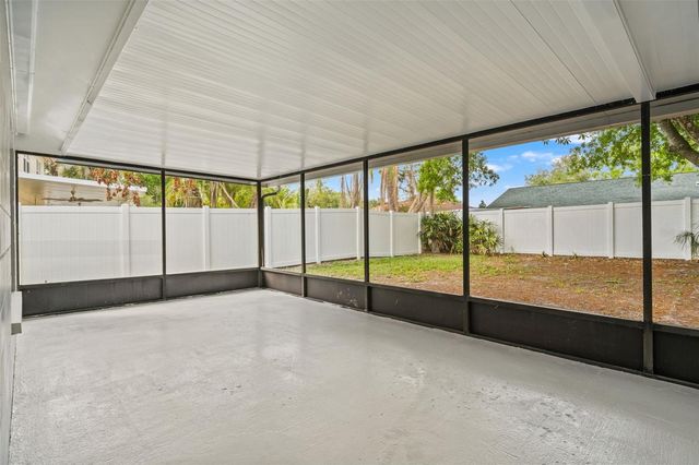 13922 BRIARDALE LANE, Tampa, FL 33618