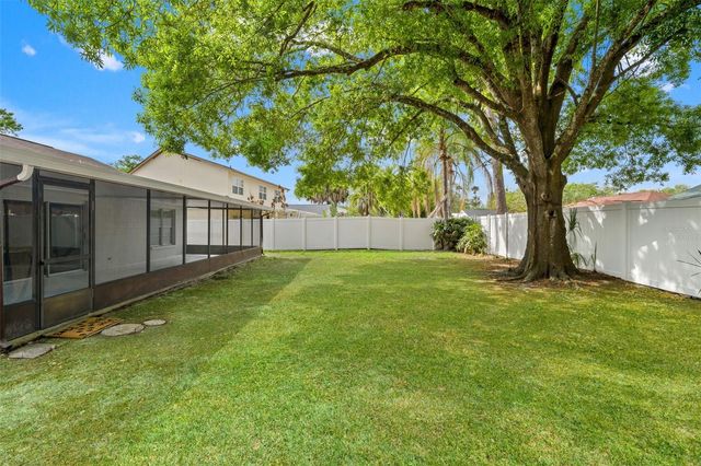 13922 BRIARDALE LANE, Tampa, FL 33618