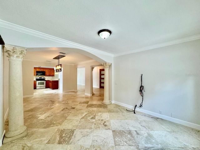 6212 N GRADY AVENUE, Tampa, FL 33614