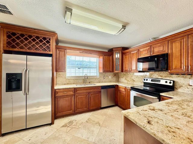 6212 N GRADY AVENUE, Tampa, FL 33614