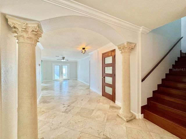 6212 N GRADY AVENUE, Tampa, FL 33614