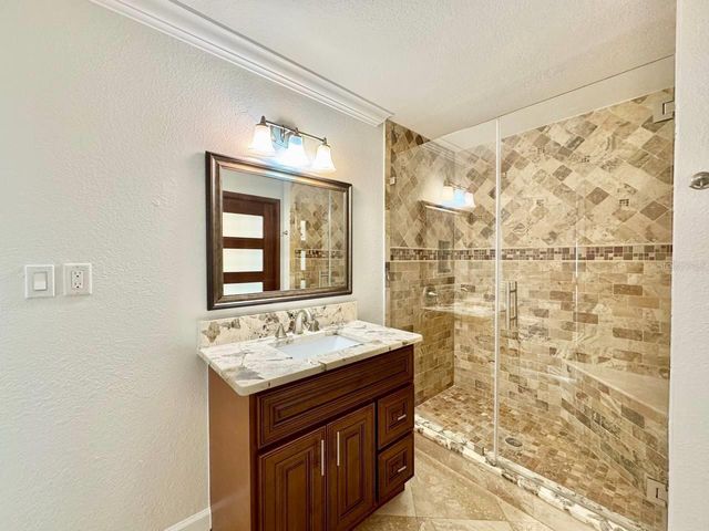 6212 N GRADY AVENUE, Tampa, FL 33614