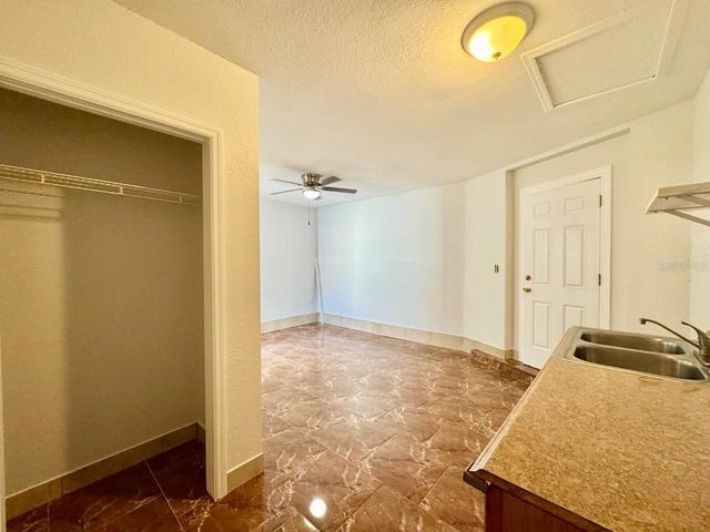 6212 N GRADY AVENUE, Tampa, FL 33614