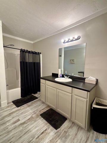 1423 Marguerite Avenue, Gadsden, AL 35903