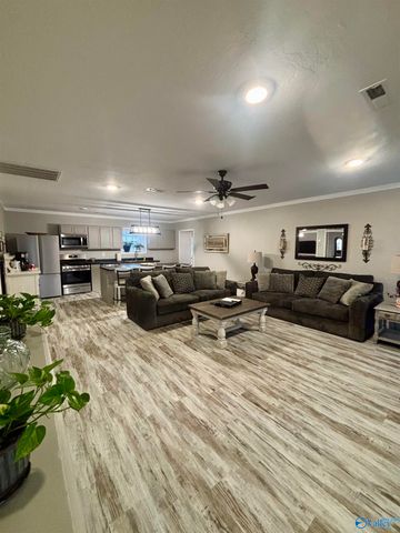 1423 Marguerite Avenue, Gadsden, AL 35903