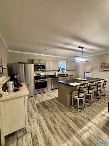 1423 Marguerite Avenue, Gadsden, AL 35903