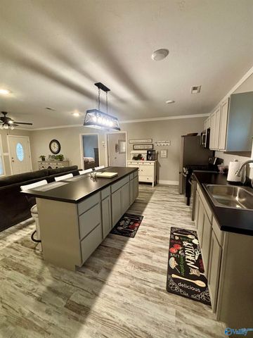 1423 Marguerite Avenue, Gadsden, AL 35903